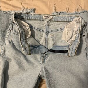 Abercrombie & Fitch 90’s Relaxed High Waist Denim
